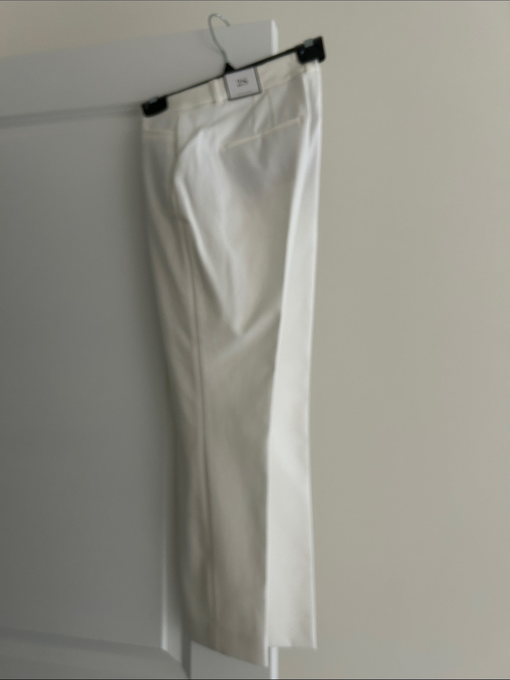 WHBM Slim Ankle White Pants. Size 2S. NWT